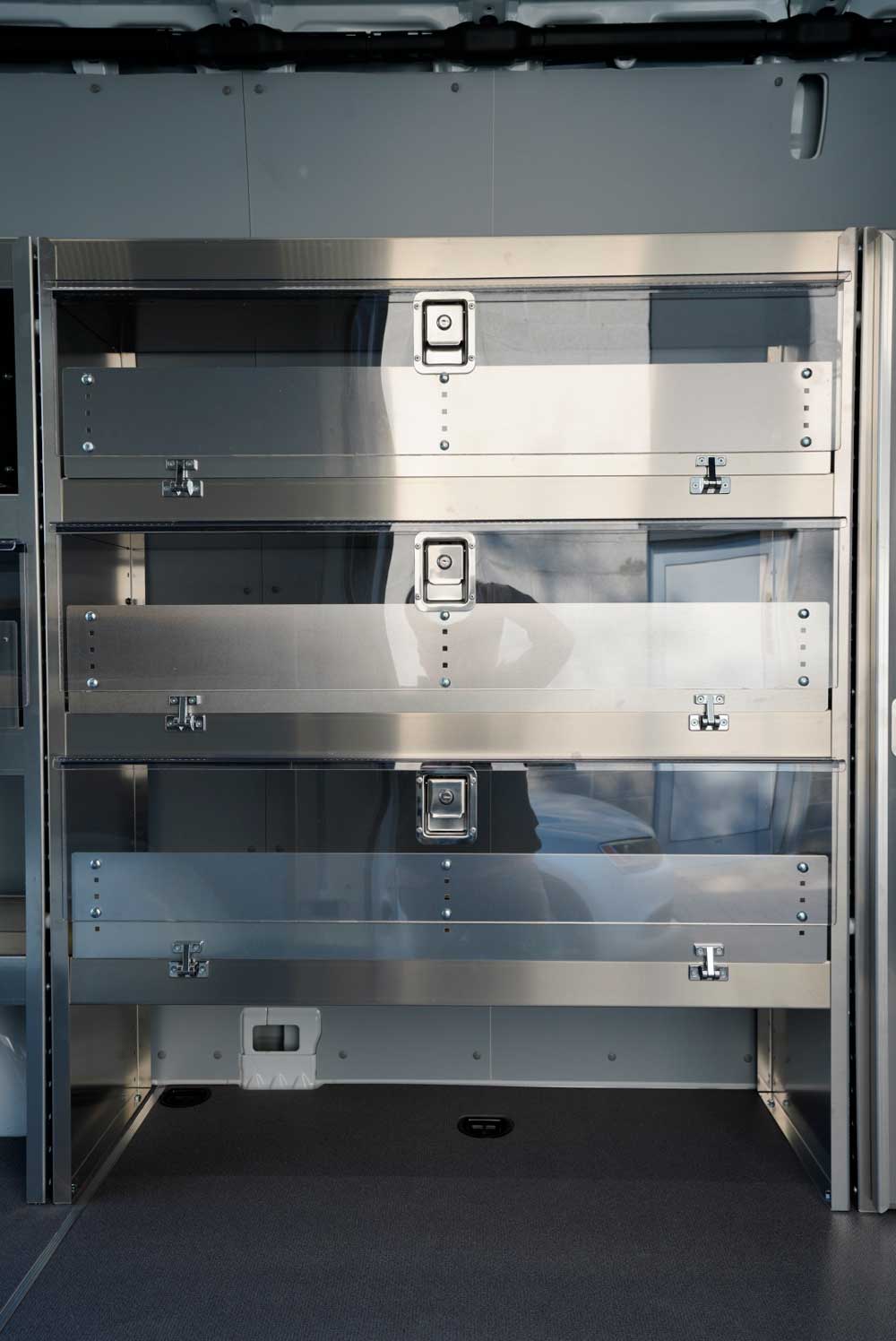 Porte en Lexan d'étagère de fourgon Mercedes Sprinter